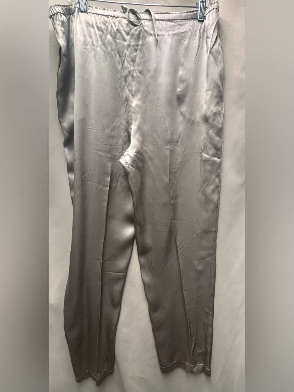 Gigi taupe-colored silk pants with pockets Size Large
